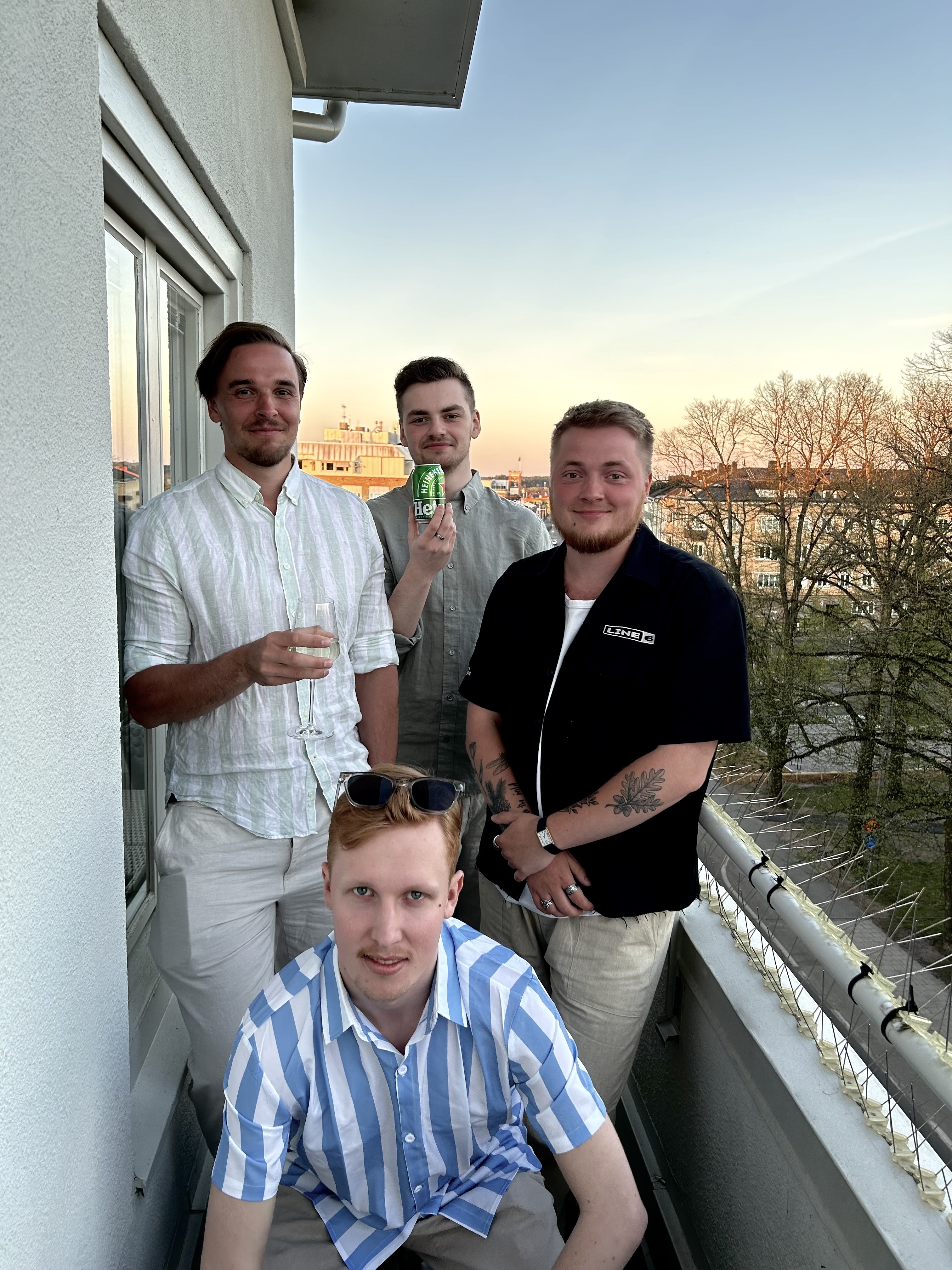 ./images/lagbilder2024/4boys6cups.jpeg
